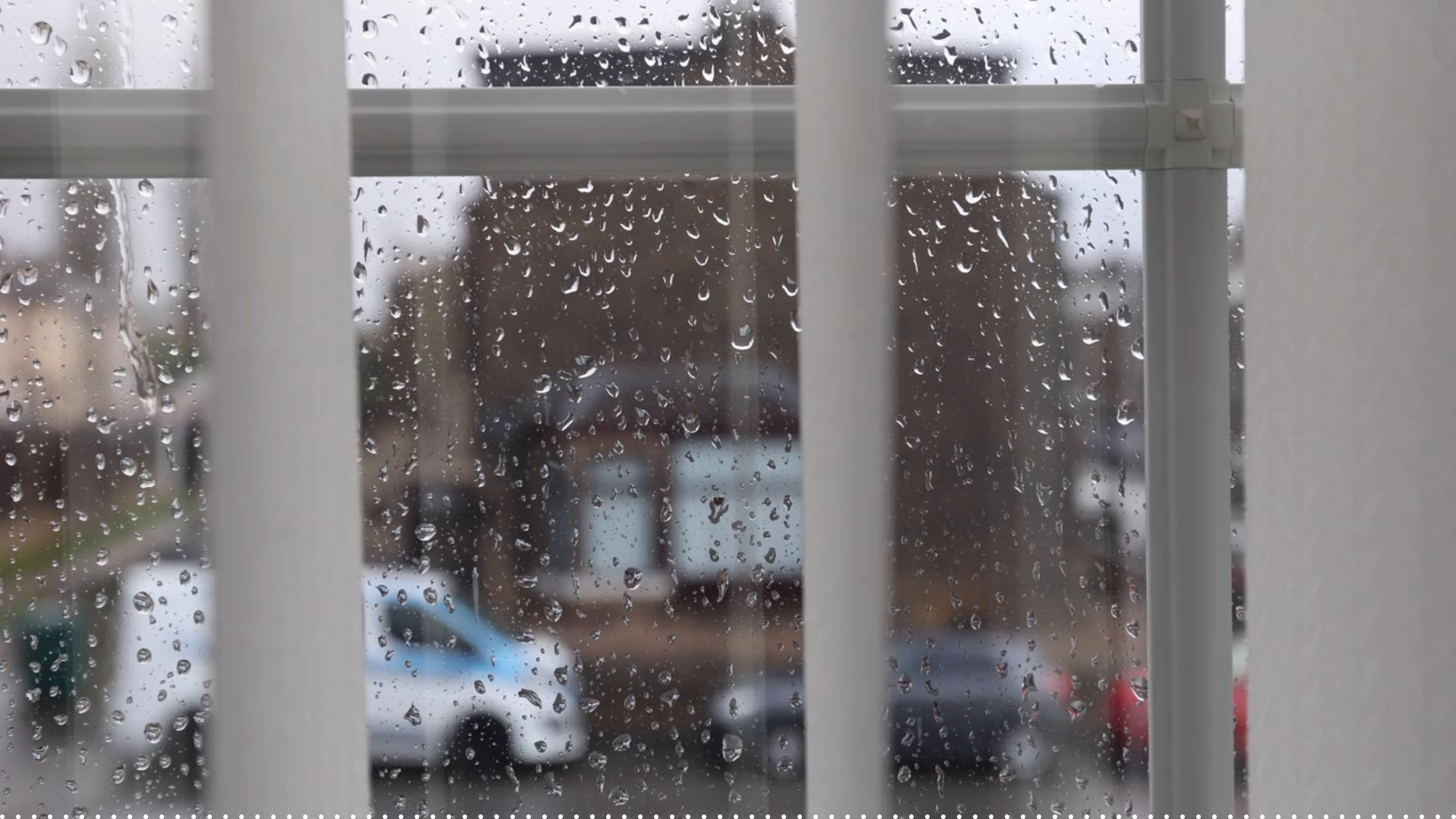 Cách Xa Trong Ký Ức