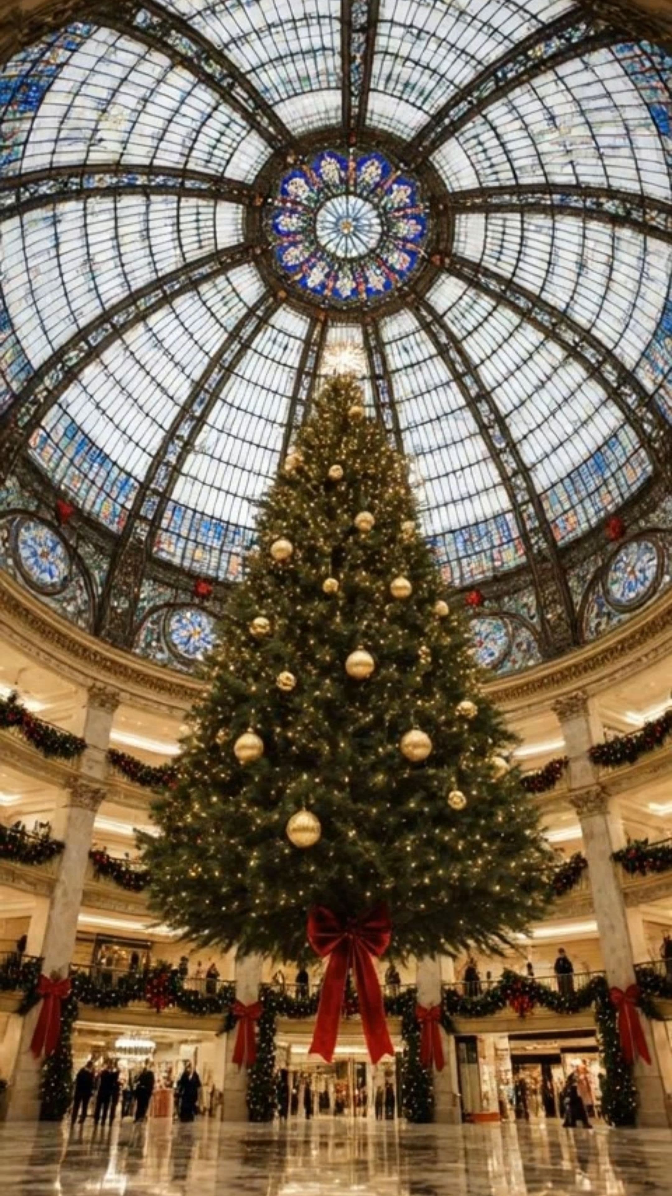 Galeries Lafayette Christmas Dome
