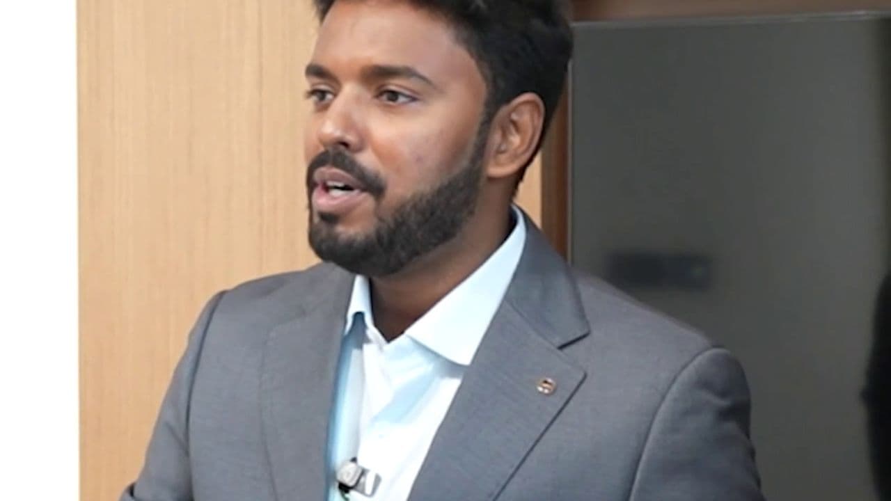 Investing in Dubai vs. India