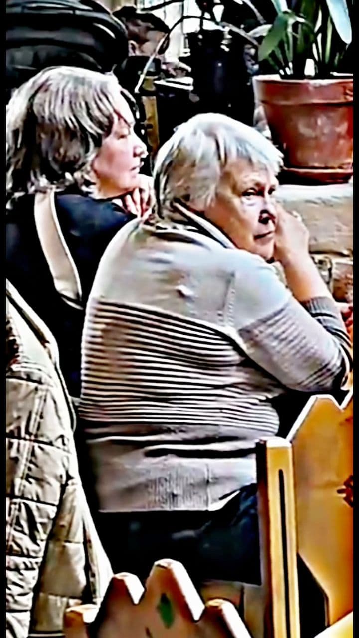 A Kind Gesture in Need