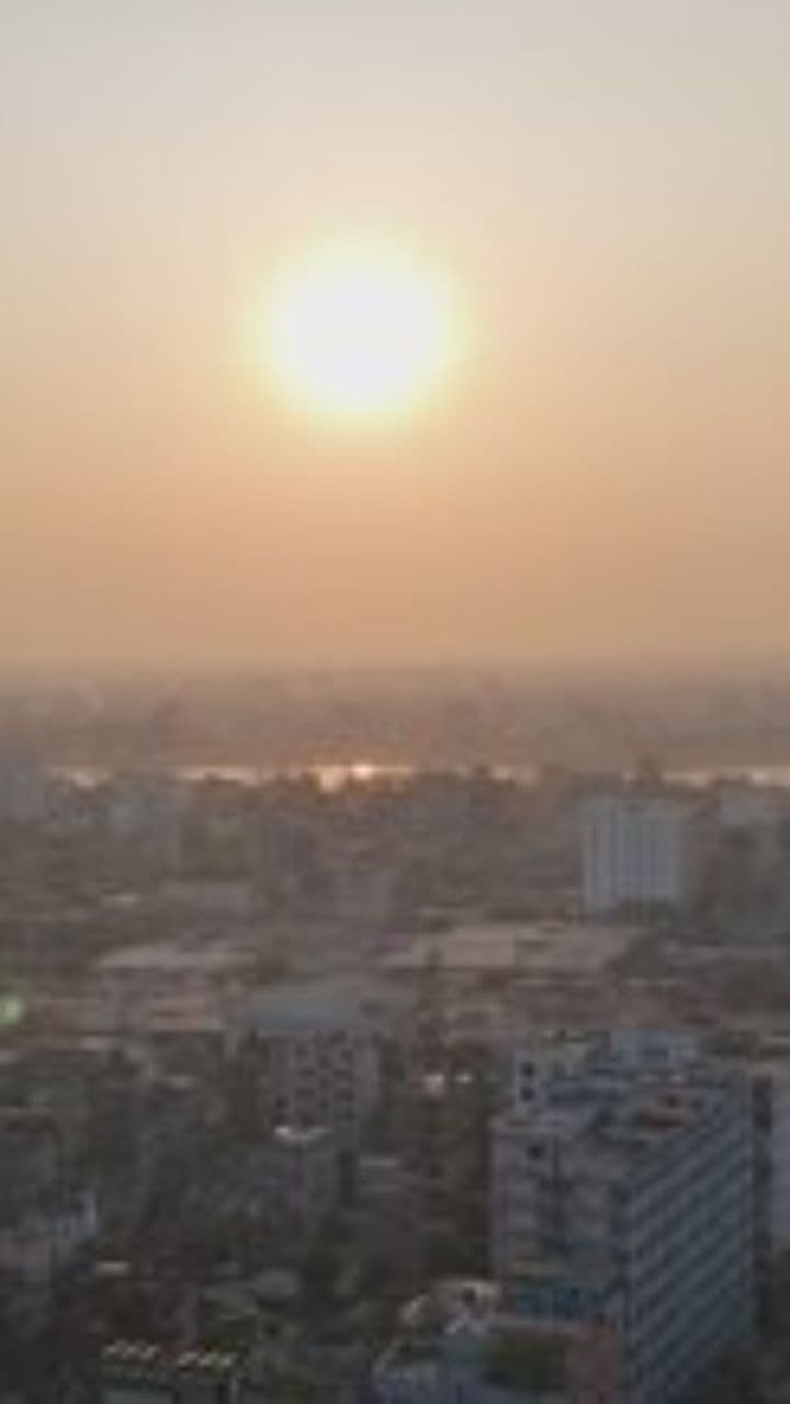 Chill Electronic Nightscape