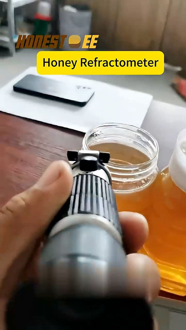 How a Honey Refractometer Works