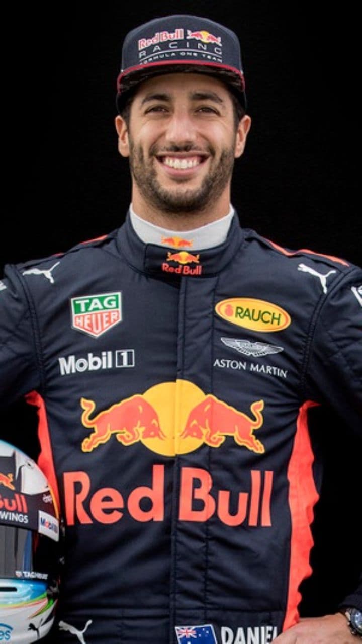 Daniel Ricciardo's Christmas Driving Challenge