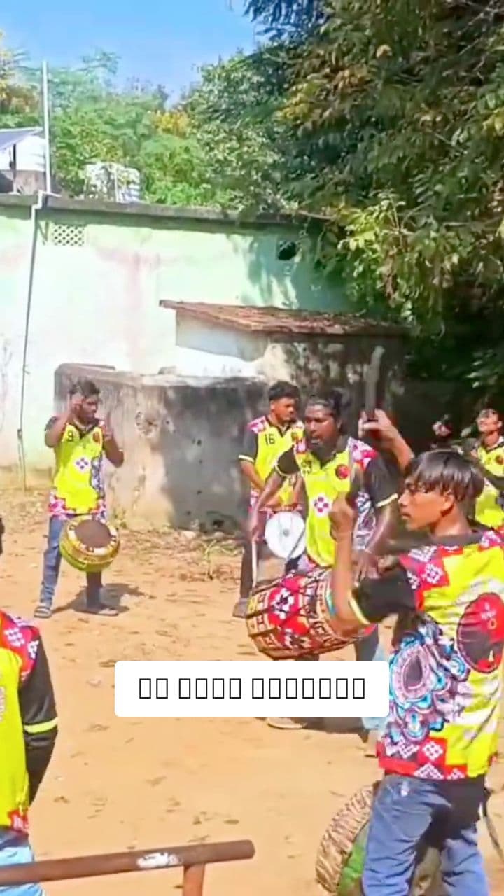 The Struggle is Real: Muddy Roads and Pre-Show Setup