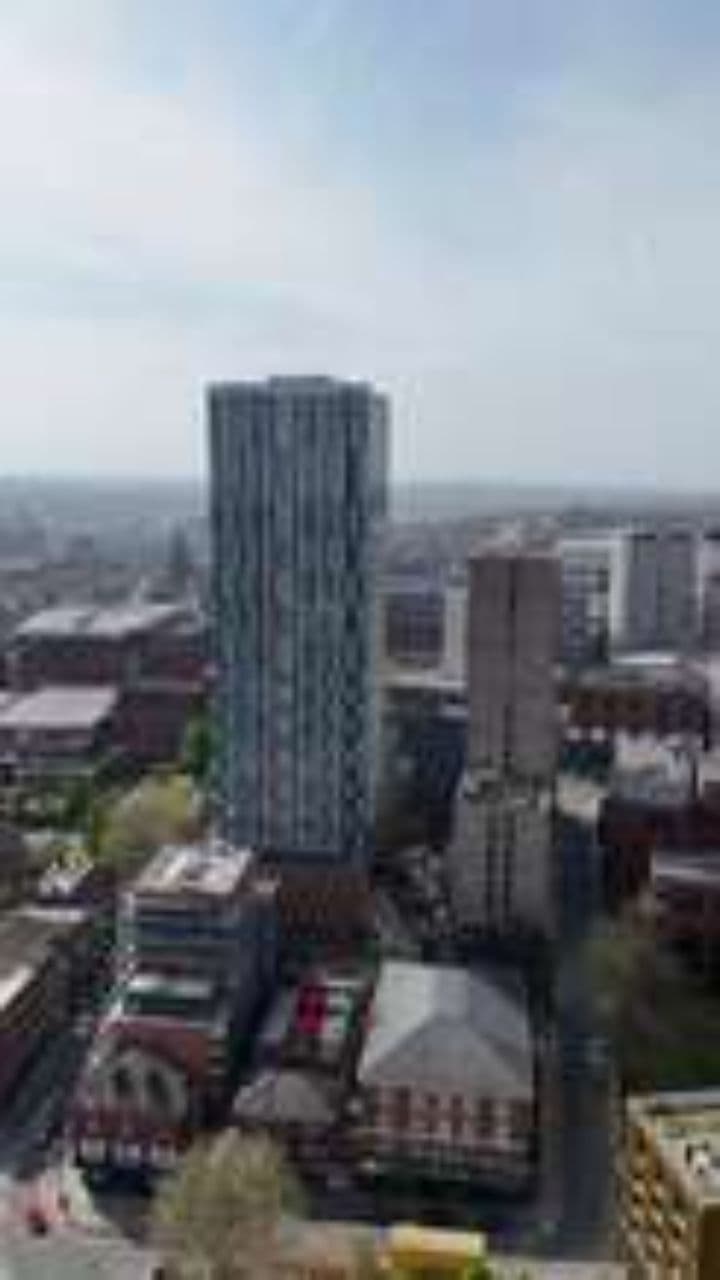 Walls as Informal Urban Archives