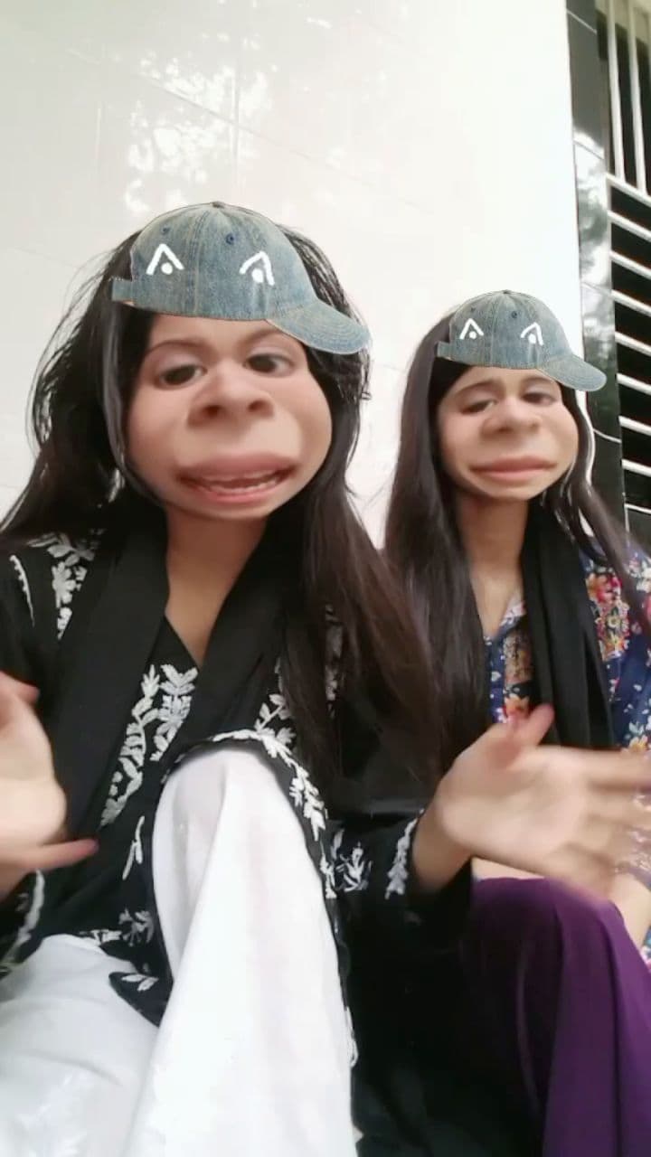 কষ্টের জীবন