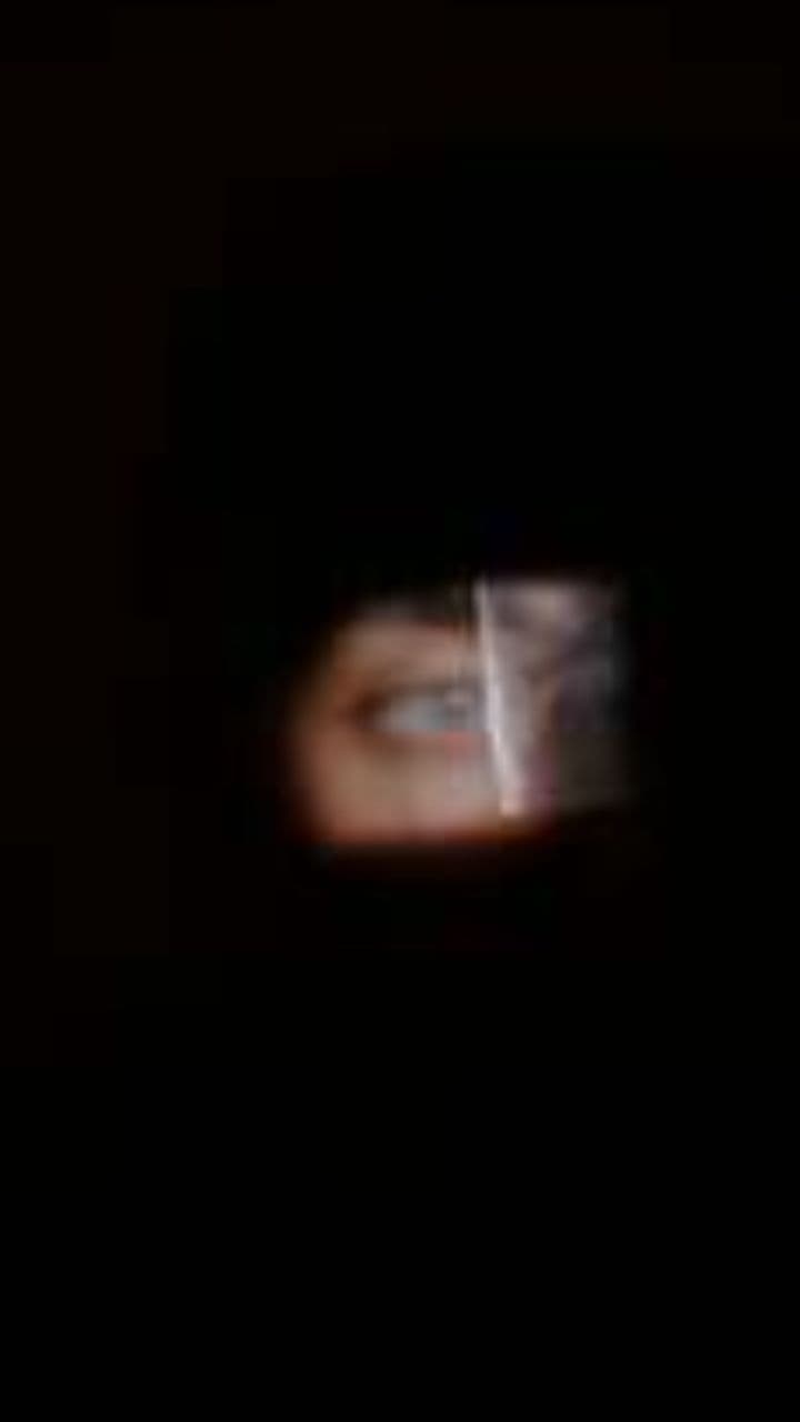 Блакитні очі: бам і вайб