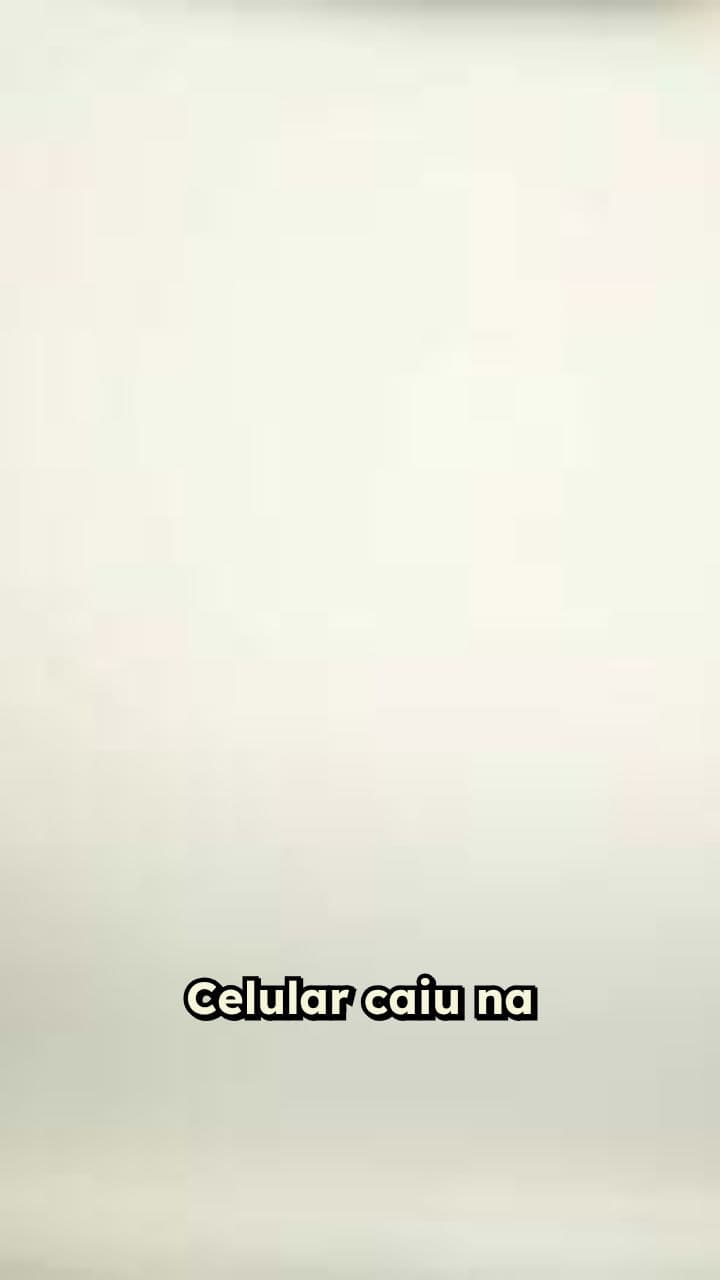 Celular na água salgada: o que não fazer