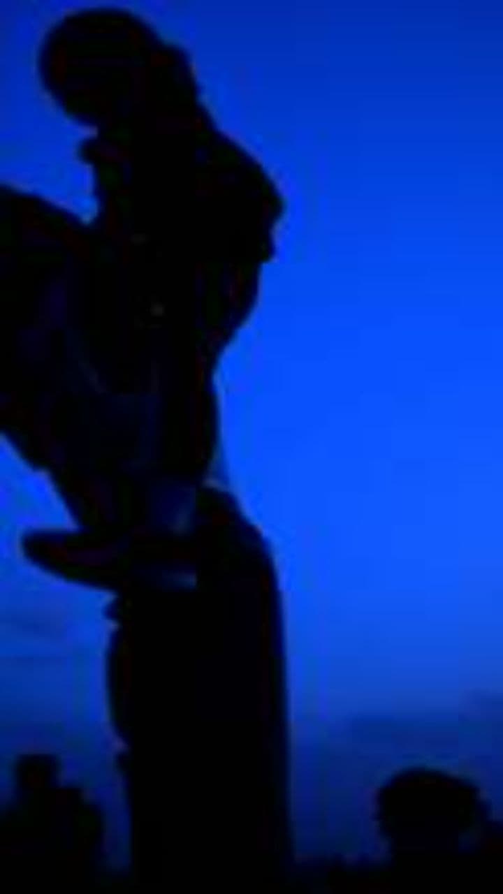 Мама — опора и защита