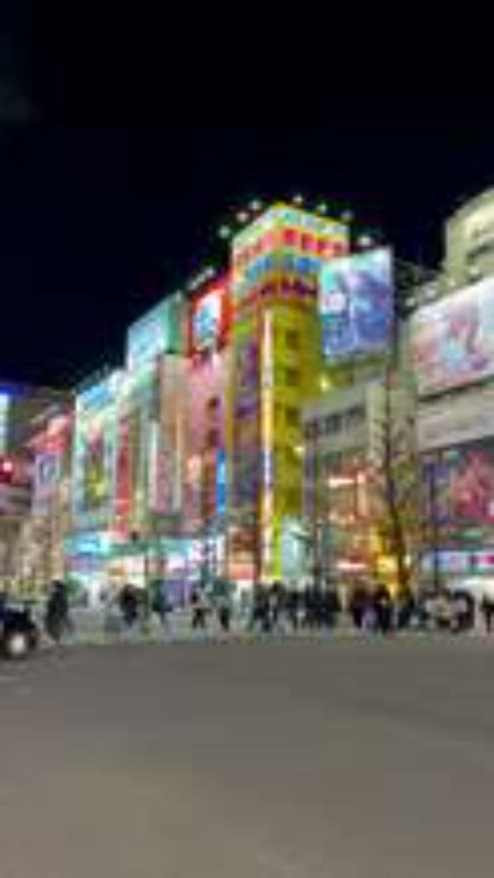 Lyrika Luss: The Digital Siren of Cincity