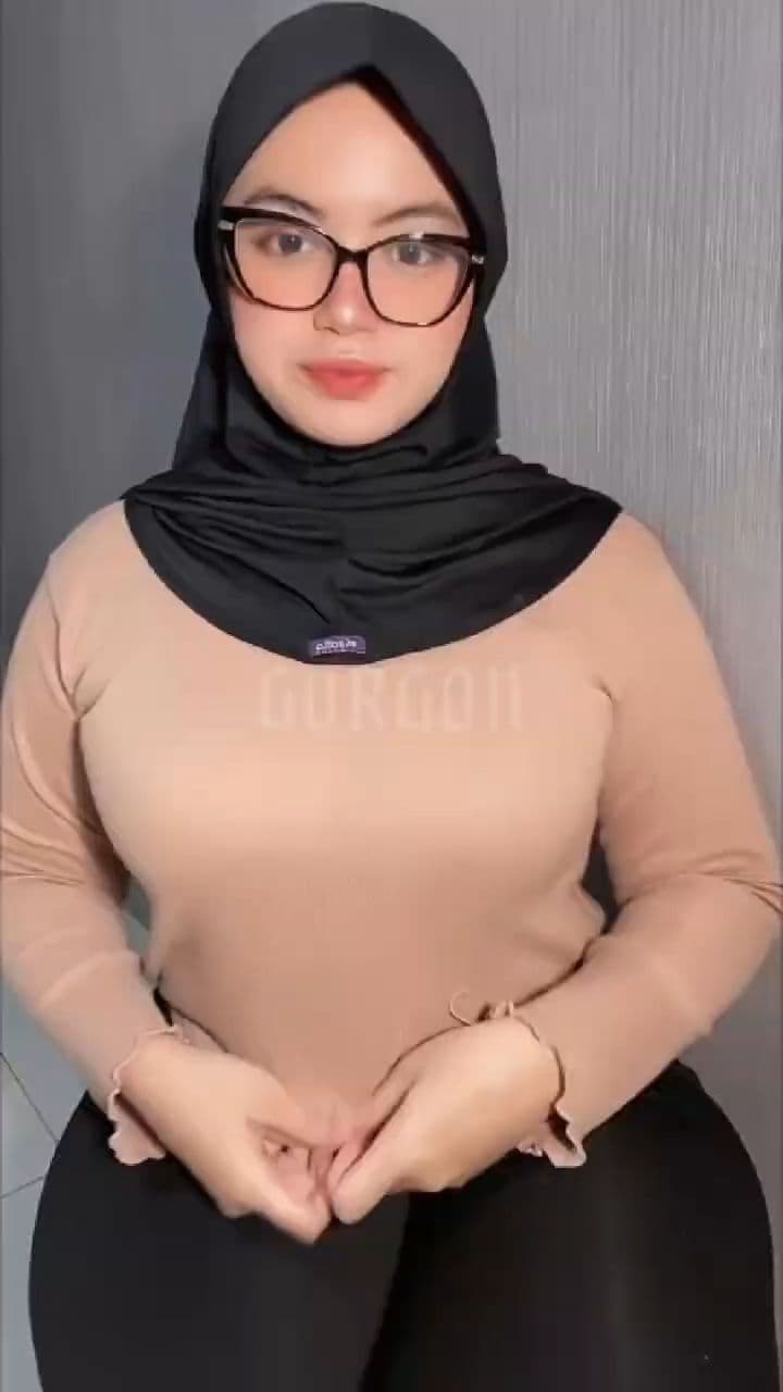 Celotehan Random: Kerudung, BB 78, dan Spill Cowok