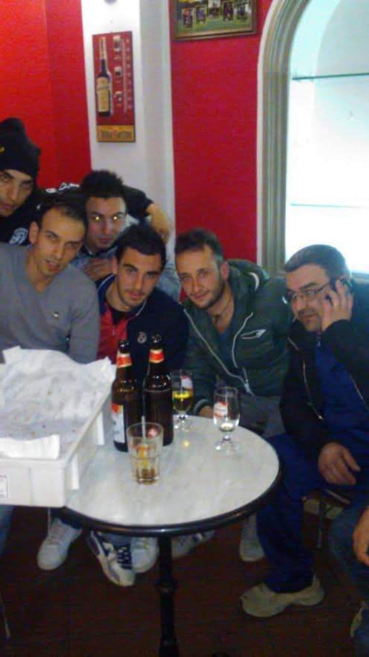 Lunedì notte di alcol e amicizia