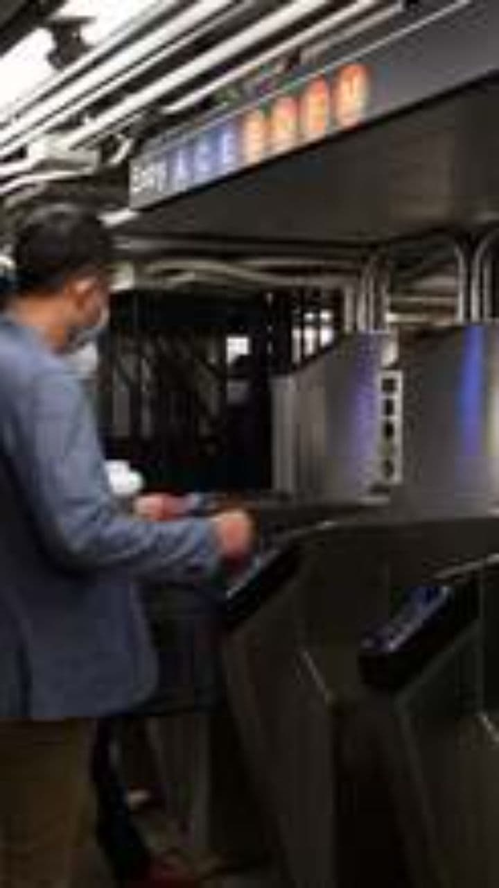 Sandra trzyma kurs zwrotów