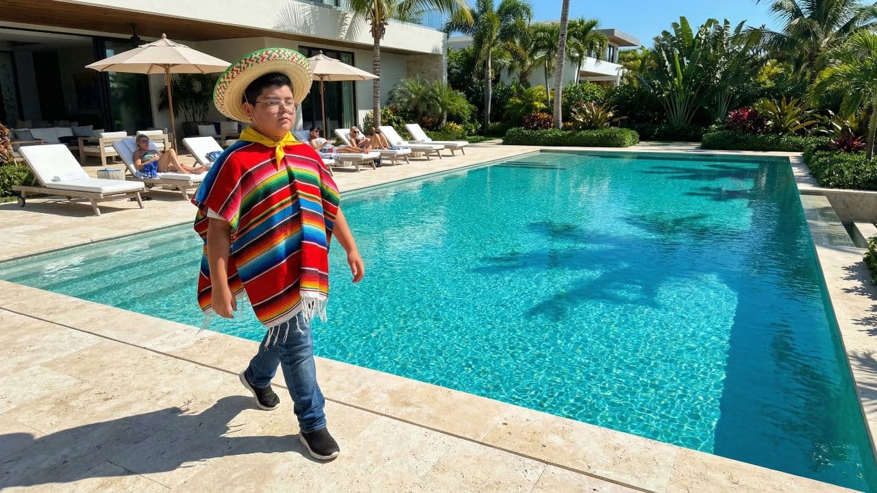 Summer Mansion Pool Party