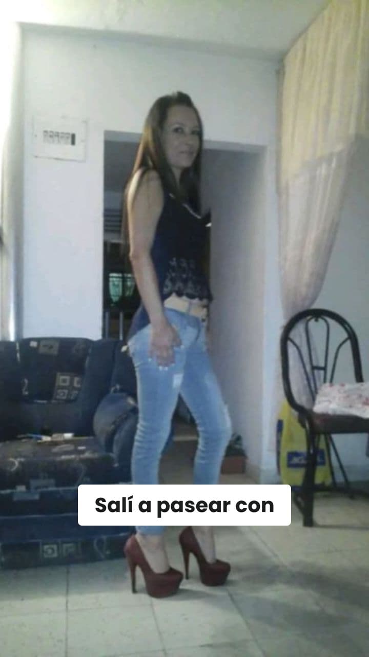 Caída inesperada con sandalias nuevas