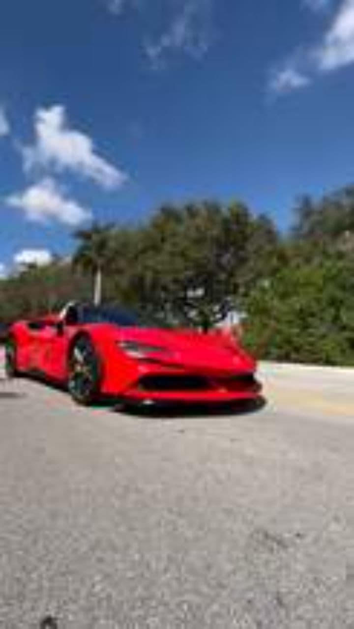 پول، زرق‌وبرق و خیابان