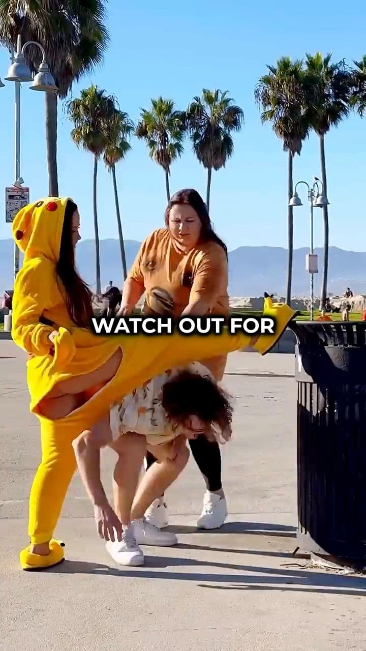 Pikachu's High Jump Kick Chaos!