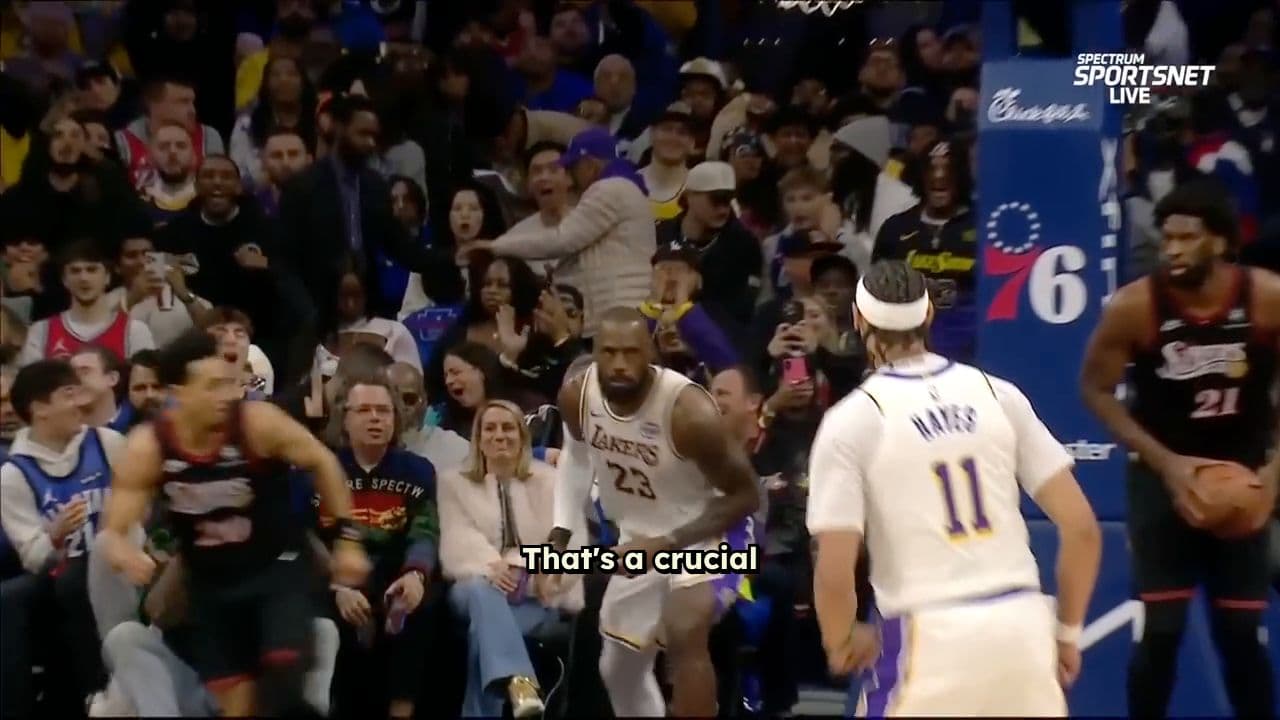 LeBron Sparks Fast Break After Key Stop