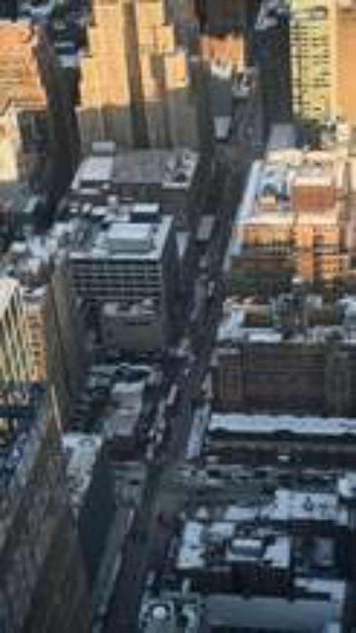 Snowing in Kentish Town