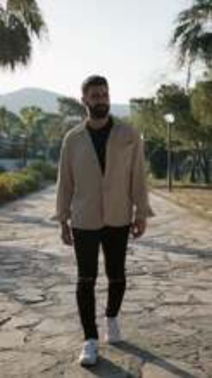 Hustle Mania: Effortless Street Style