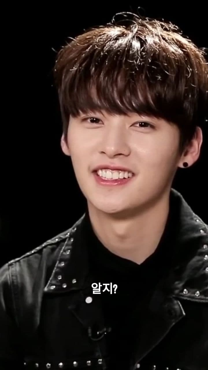 손 안 잡아줘서 랩 실수했어?