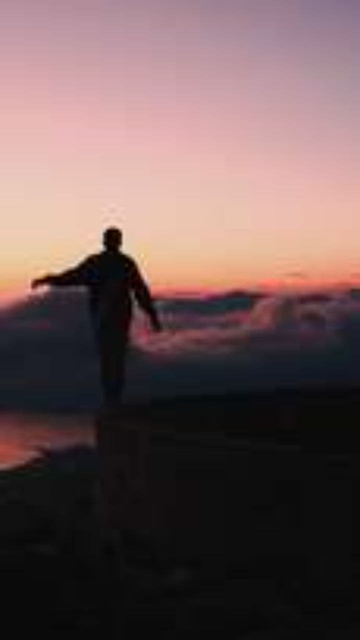 По лезвию ножа