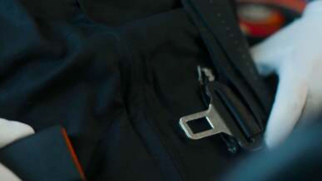 پنج نشانه حماقت پنهان