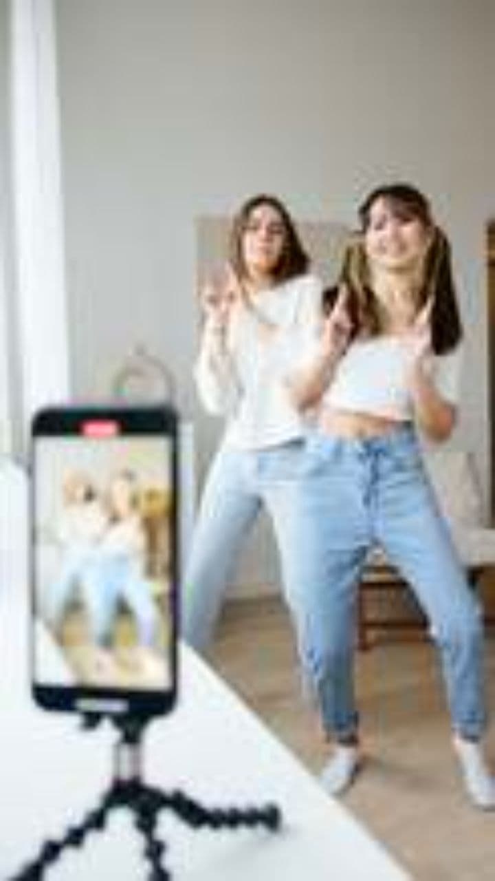 I Like the Way You Giggle