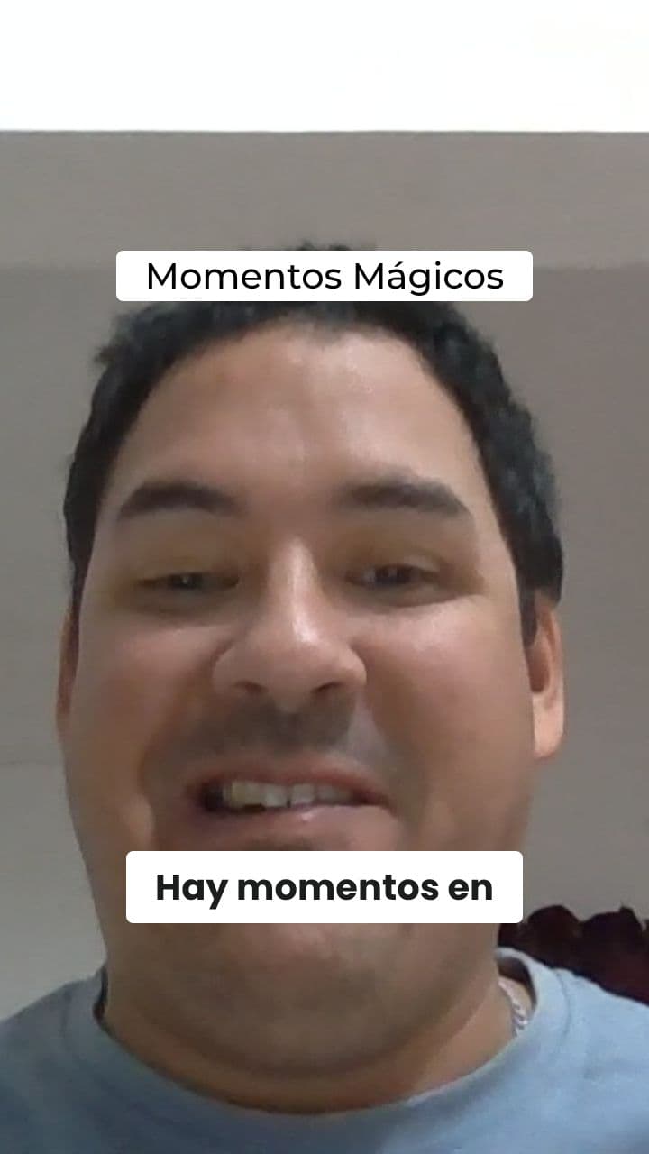 Invitación Mágica de 33 Años