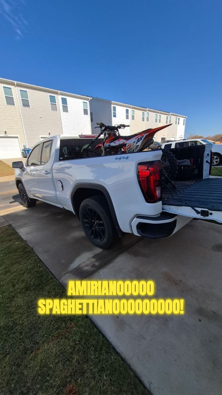 Le Avventure Assurde dello Squalo-Mobile!