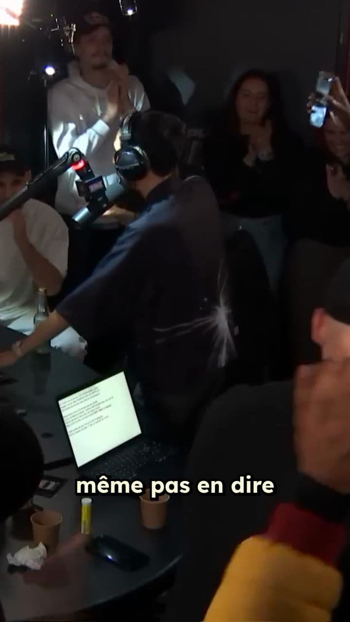 L'artiste et la scène : une conclusion émotive