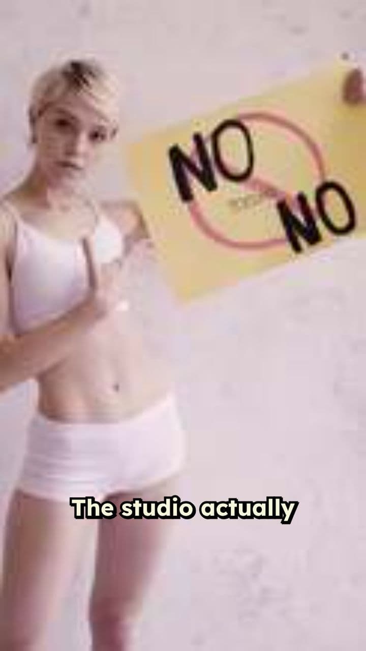 Lizzy Caplan's Fight for Janis Ian Role