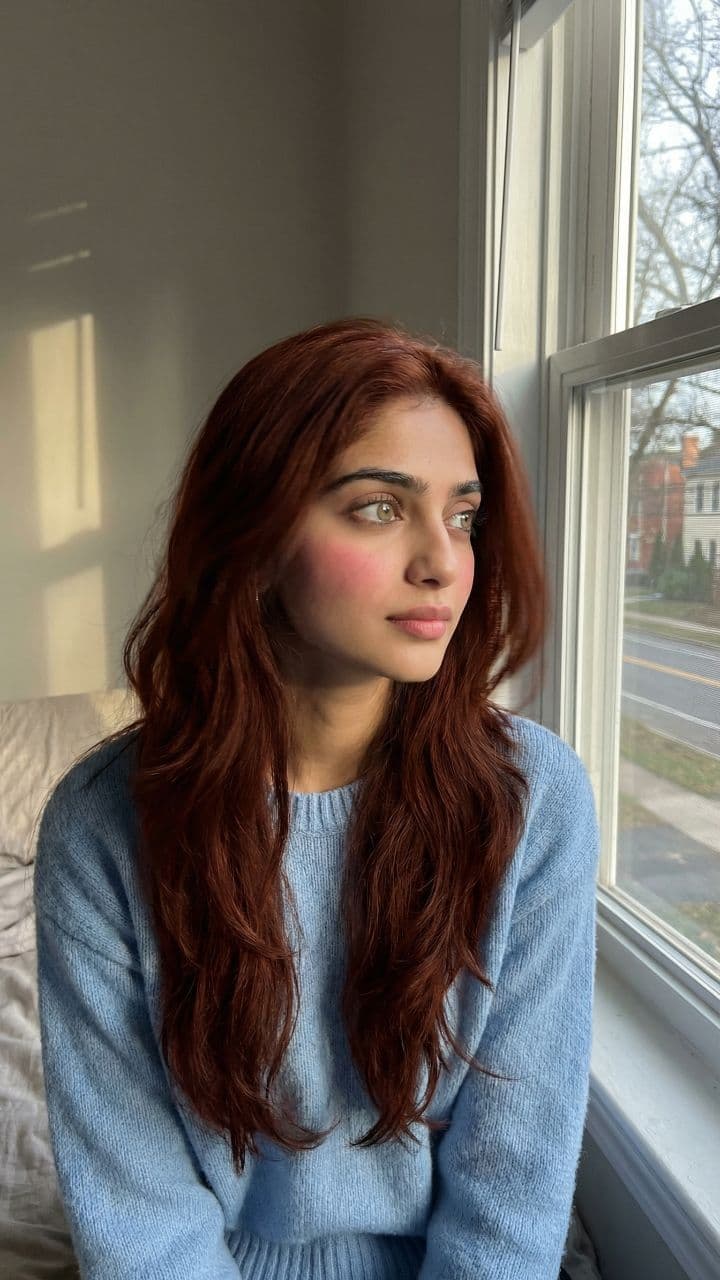 Hotline Vibes: A Playful Pop Fusion