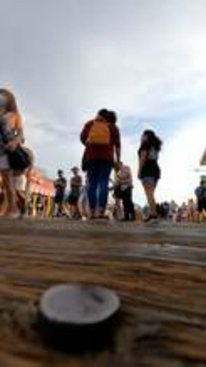 Invictus (Emotional Techno)