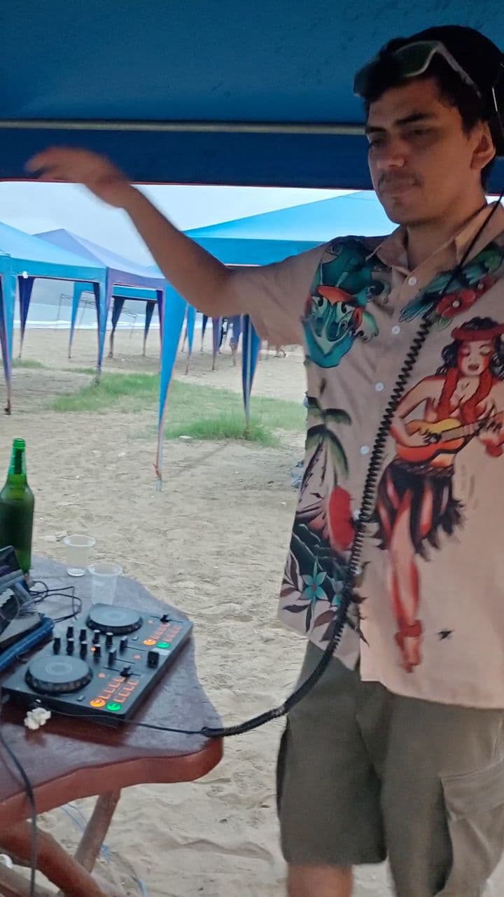 Ritmo Hipnótico de Techno Energético