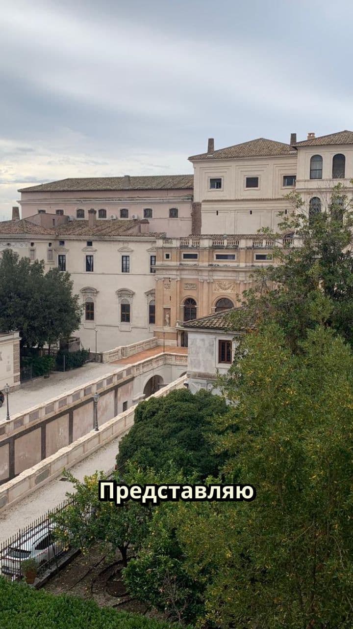 Двухуровневый пентхаус в центре Рима