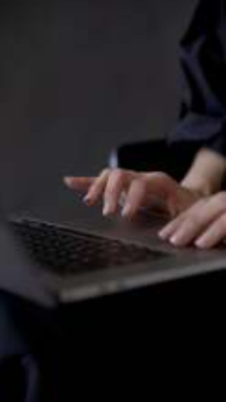 Der automatische Griff zum Handy