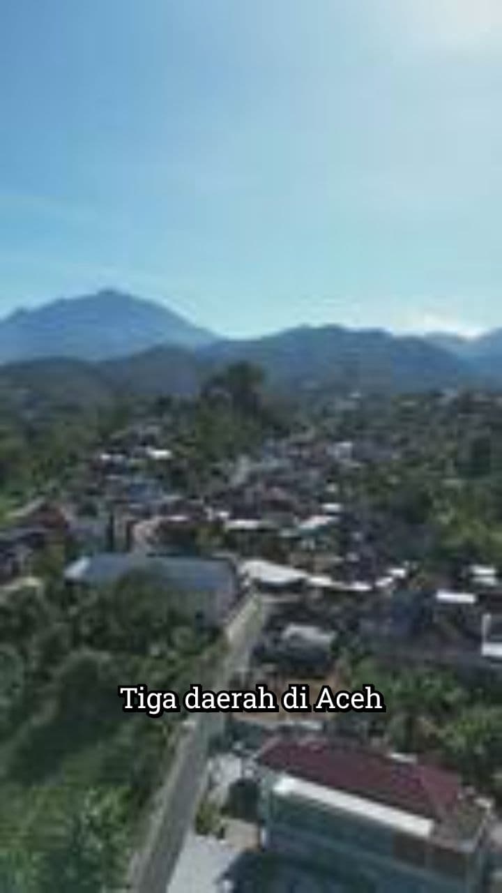 Daerah Aceh Terisolasi Akibat Banjir dan Longsor