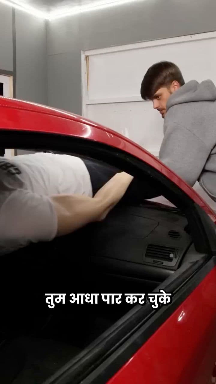 Real-life Spider-Man's Dangerous Climb