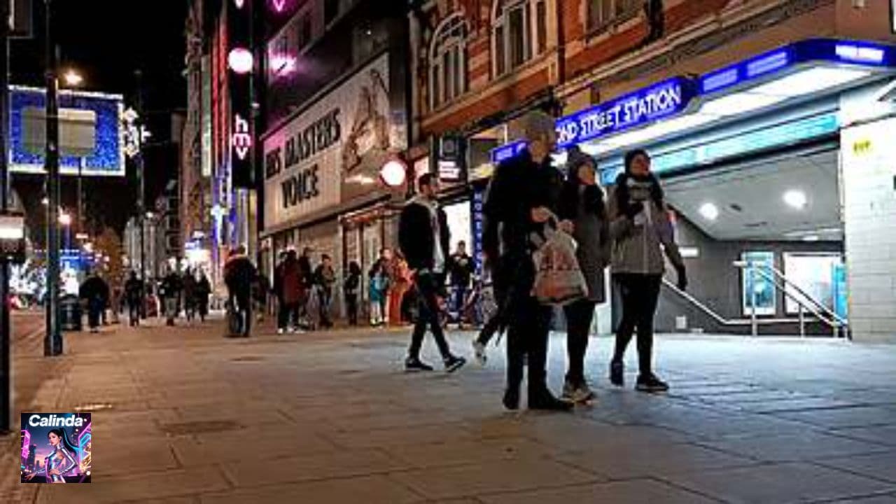 Downtown Lights (feat. Lambor) - Calinda