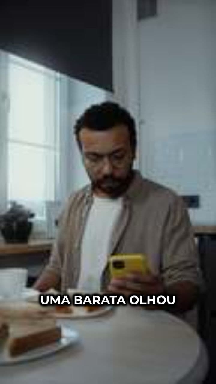 A Barata e a Viagem a Plutão