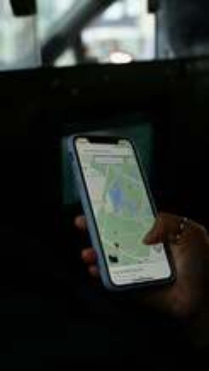 తాడిపత్రి పద్మ సెల్ పాయింట్ షాప్