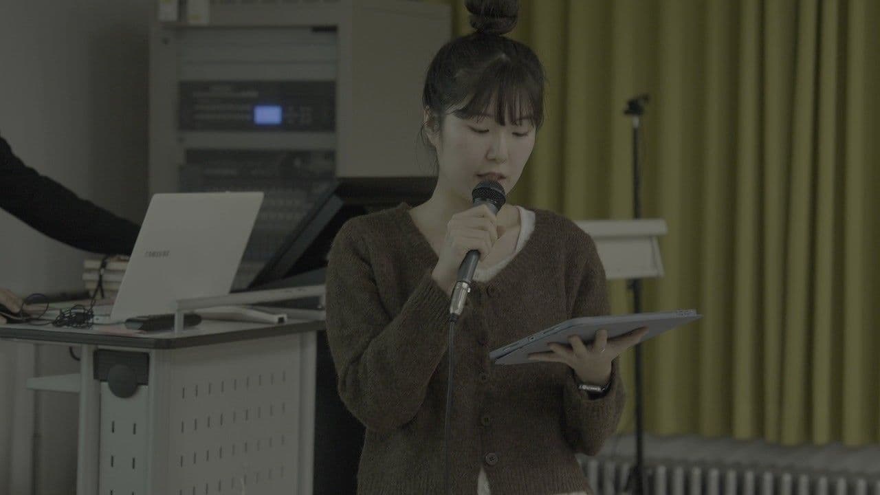 Silent Presentation Panning Shot