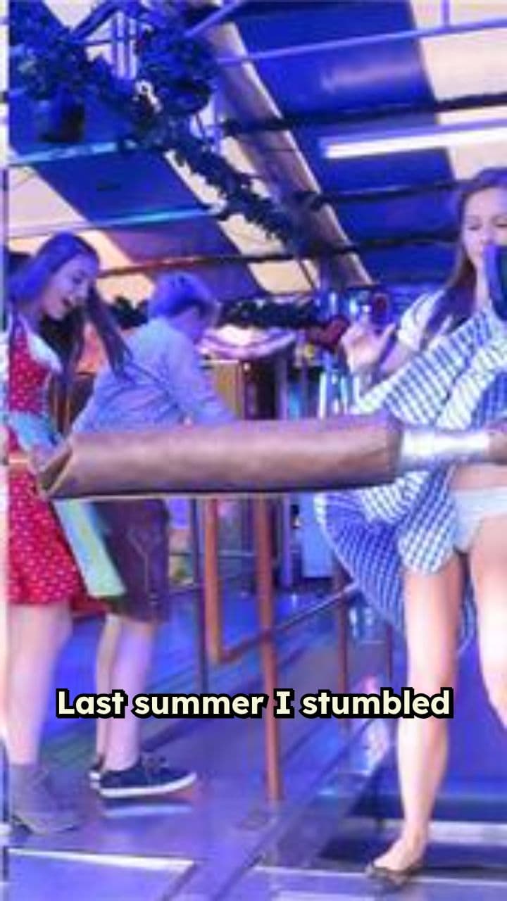 Windy Adventures in a Hedge Maze