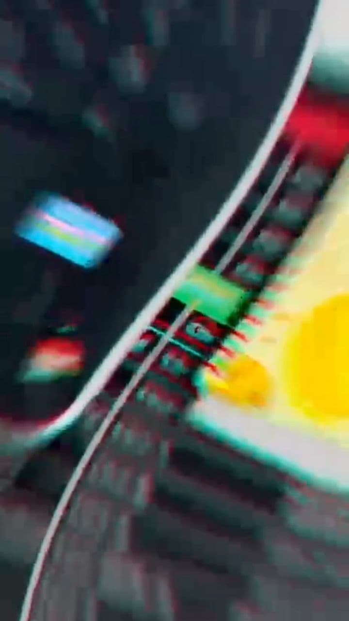 स्टेबल जॉब छोड़ने का फैसला