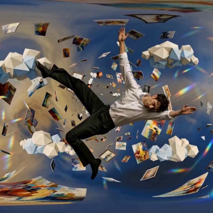 Falling in Pieces