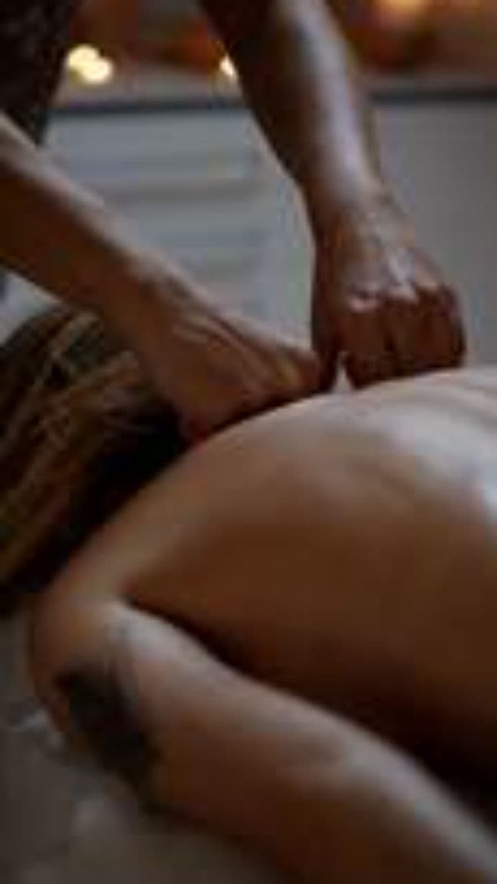 تخلص من آلام الظهر في مركز أوقات الاسترخاء