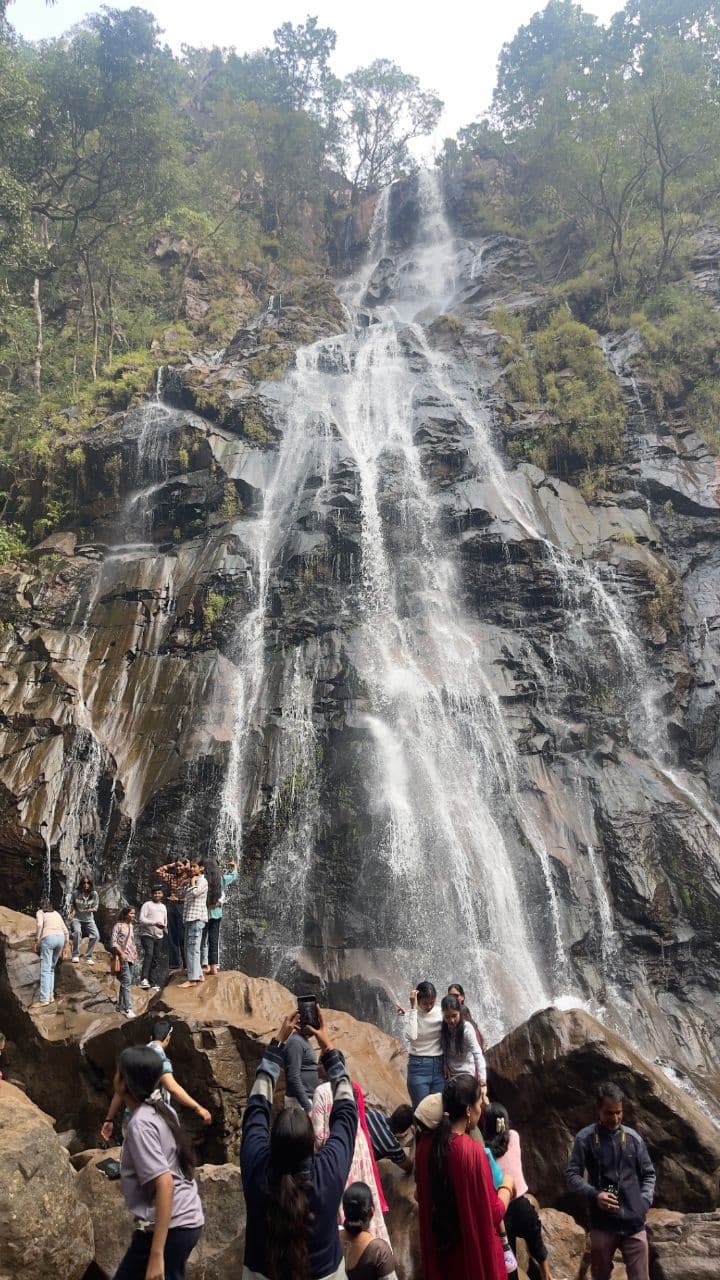 ब्लू पानी और पार्टी का मजा