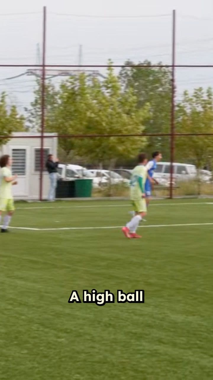 Execuție spectaculoasă în fotbal