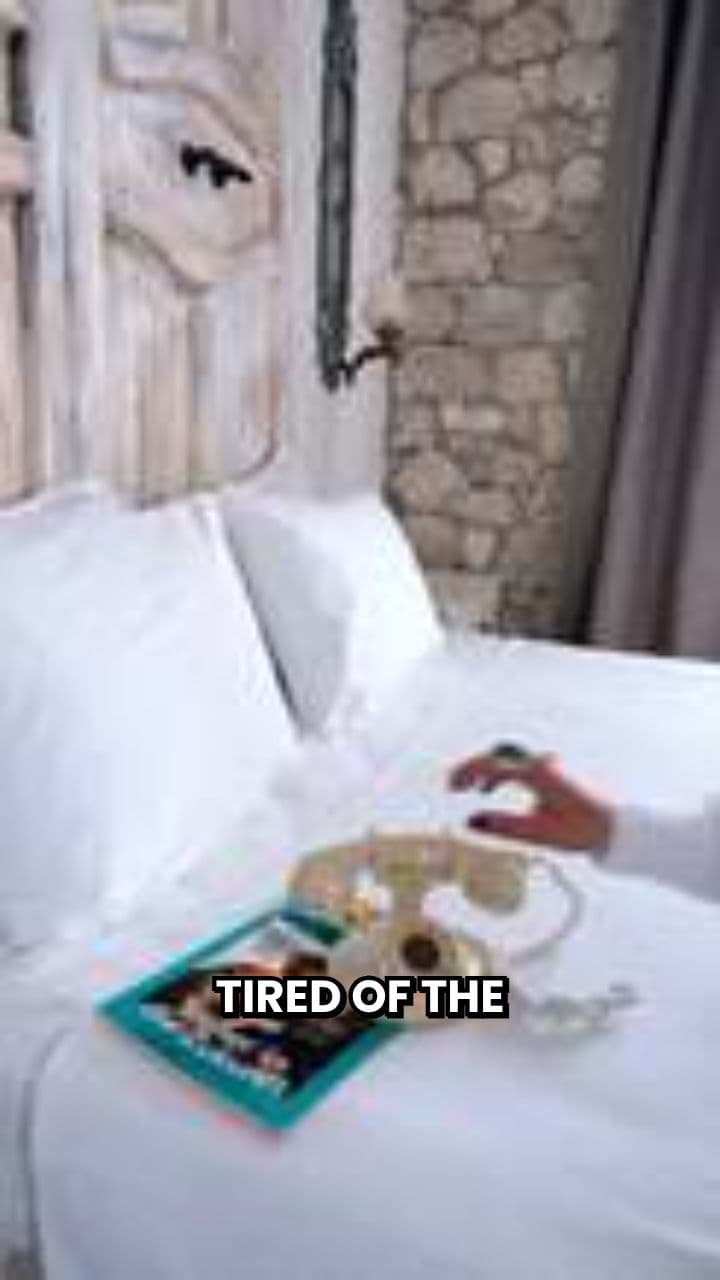 Cosmic Bedroom Escape